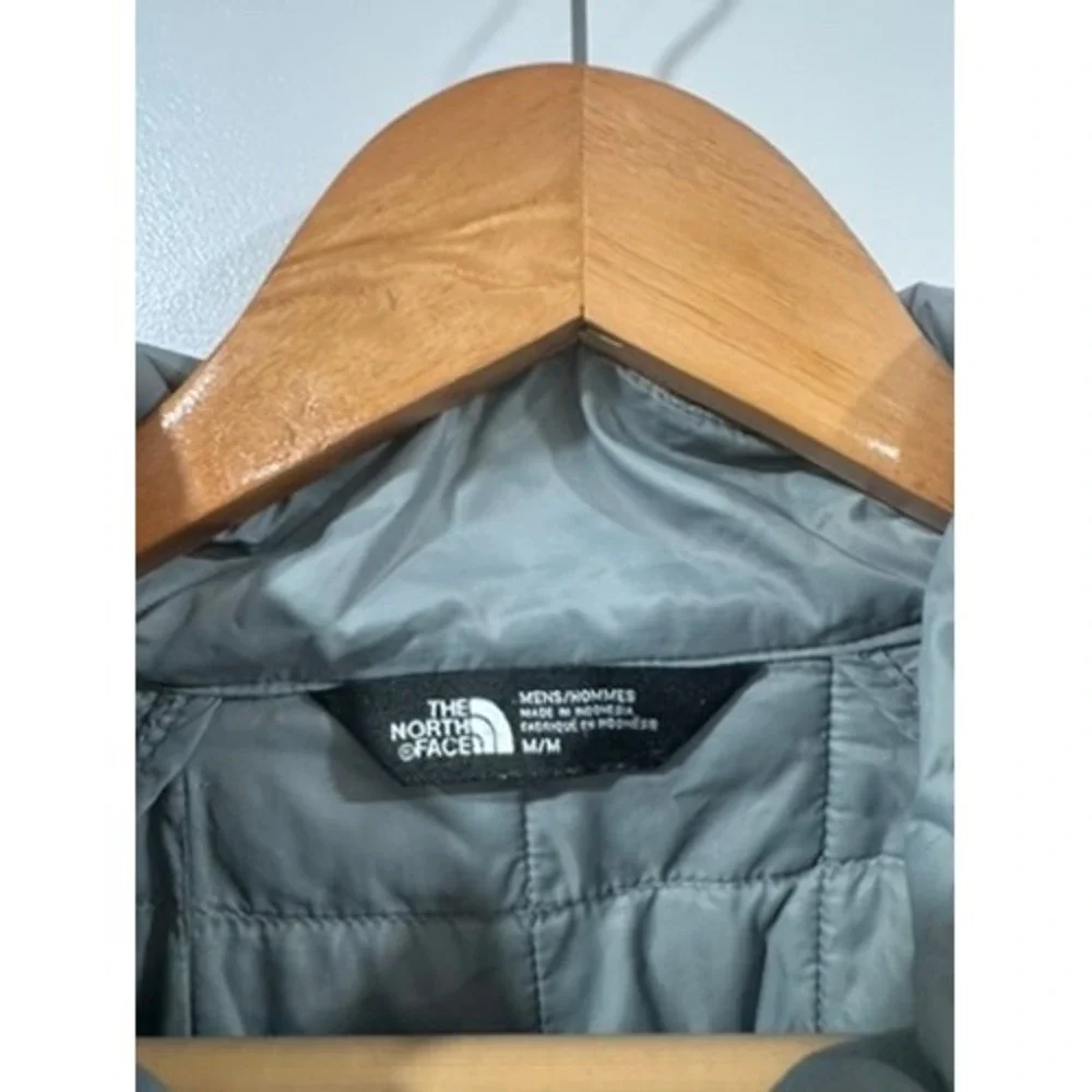 The North Face Men Thermoball Quilted Puffer Jacket Grey‎ Full Zip Medium